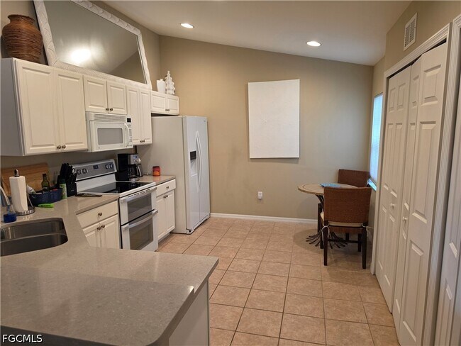 Building Photo - 11004 Mill Creek Way