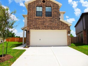 Building Photo - 16003 Thornbill Ln