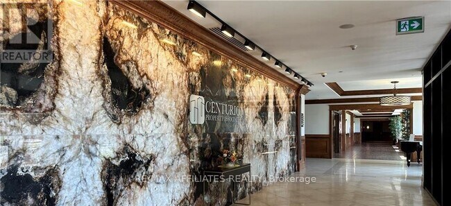 Photo du bâtiment - 1425 Vanier Pkwy