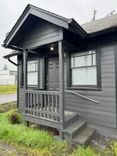 Building Photo - 3787 Franklin Blvd