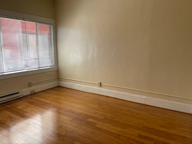 Foto del edificio - 3524 Foothill Blvd