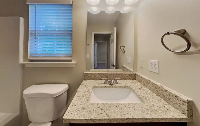 Foto del edificio - 7515 Starvalley Dr