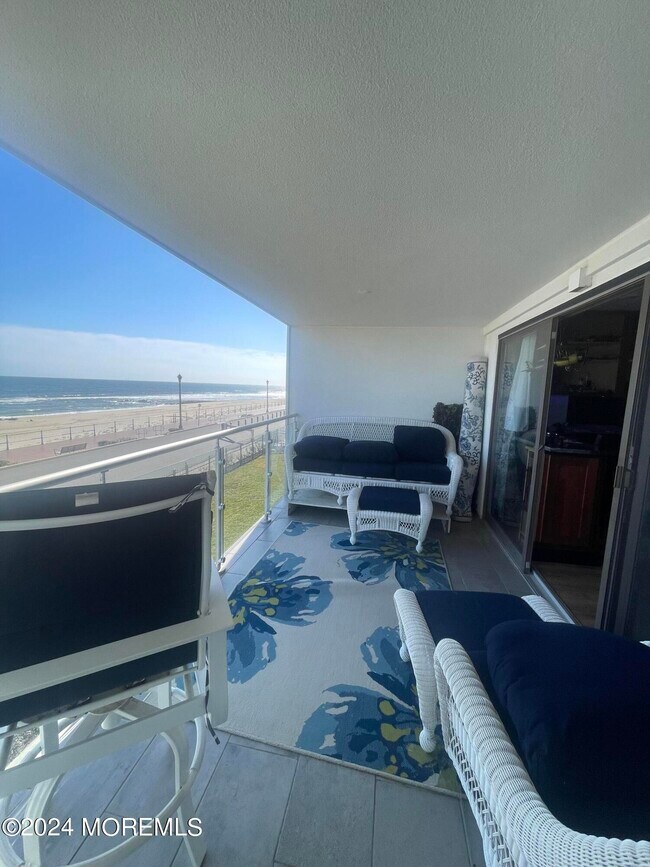 Foto del edificio - 510 Ocean Ave N