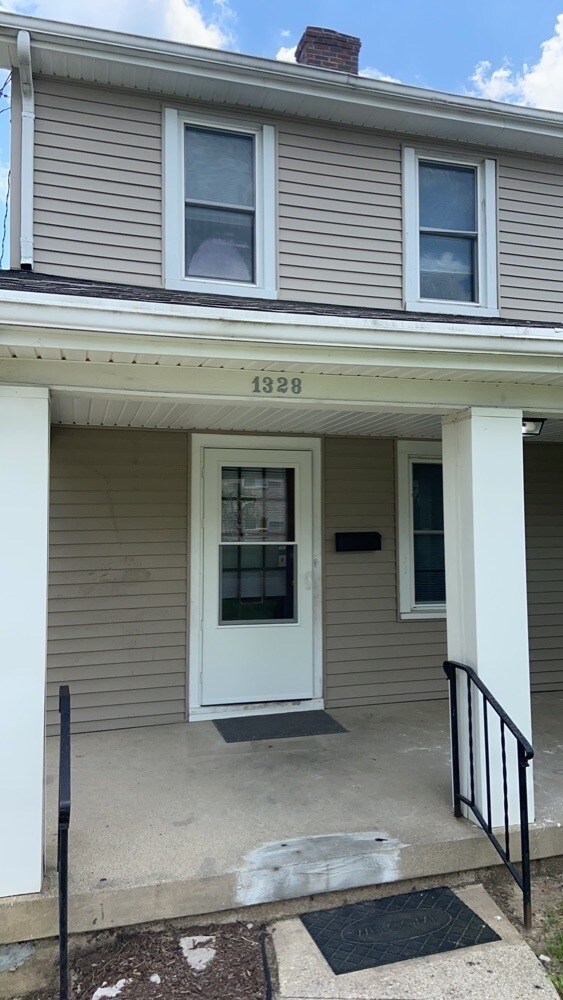 Foto del edificio - 1328 W Fairview Ave