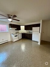Building Photo - 5 Losson Garden Dr