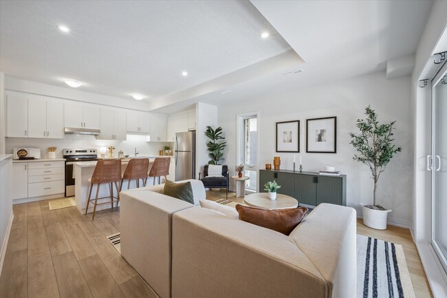 Building Photo - 97 Reverie Way