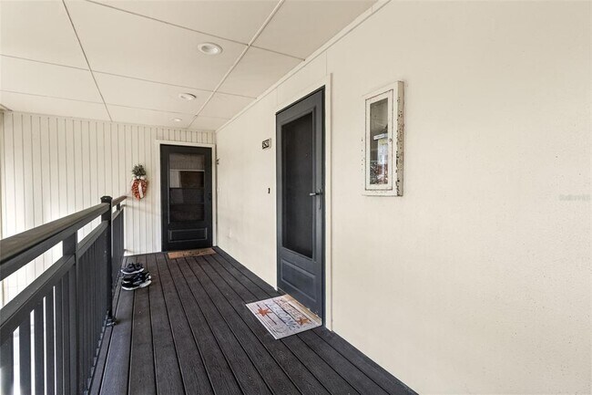 Building Photo - 29300 Bay Hollow Dr