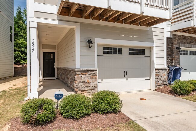 Building Photo - Apex Townhouse: Available Now!