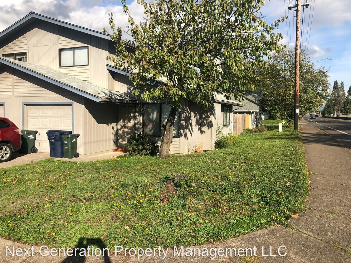 Primary Photo - 2 br, 1.5 bath House - 1390 Q St.