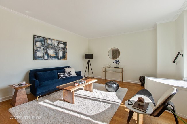 Foto del edificio - 2100 N Lincoln Park W