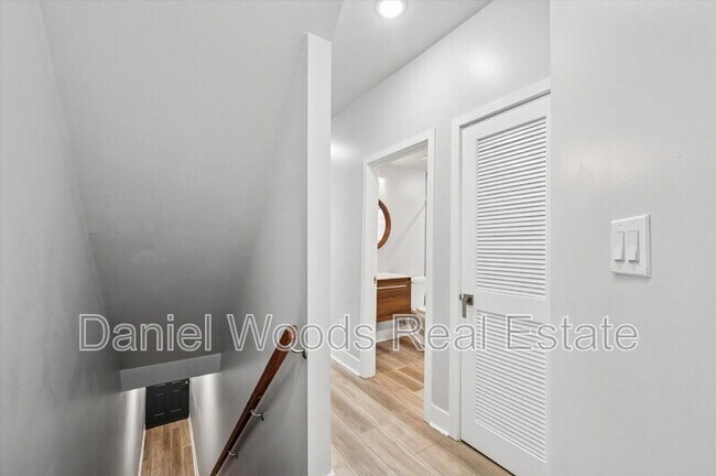 Foto del edificio - 1149 S 52nd St