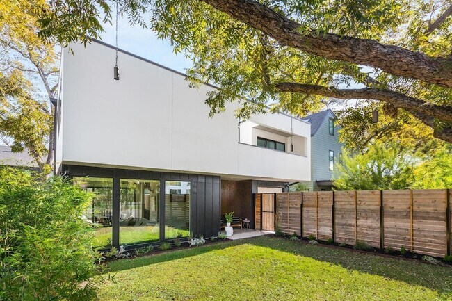 Foto del edificio - 631 Tillery St