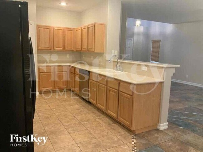 Foto del edificio - 9169 Sunken Meadow Ave