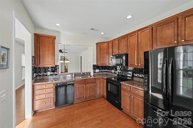 Building Photo - 9009 Smokey Hl Ln