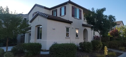 Building Photo - 1273 Oakbriar Cir