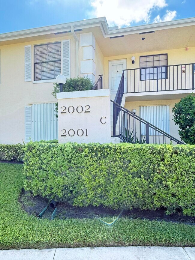 Foto del edificio - 2002 Keystone Dr