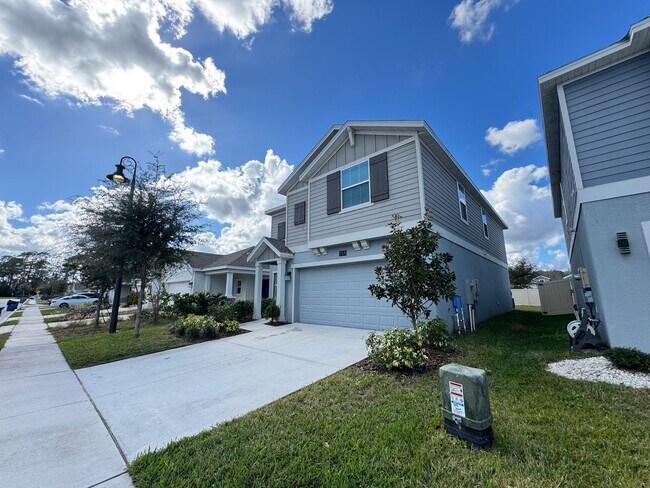 Foto del edificio - STUNNING 5BD / 2.5BA LUXURY HOME IN DAVENPORT!