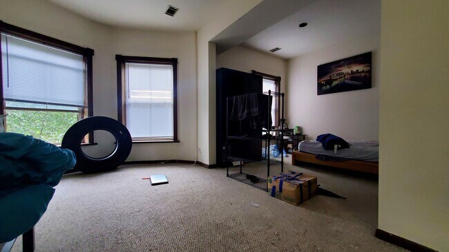 Foto del edificio - 4635 N Racine Ave