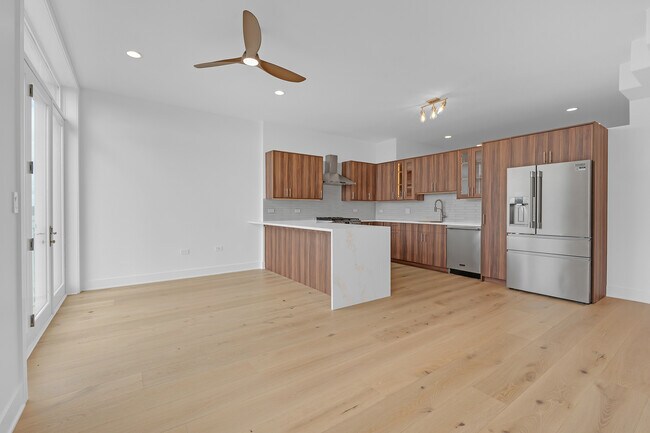 Foto del edificio - 3630 N Harlem Ave