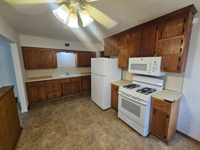 Foto del edificio - 4103 Lowry Ave N