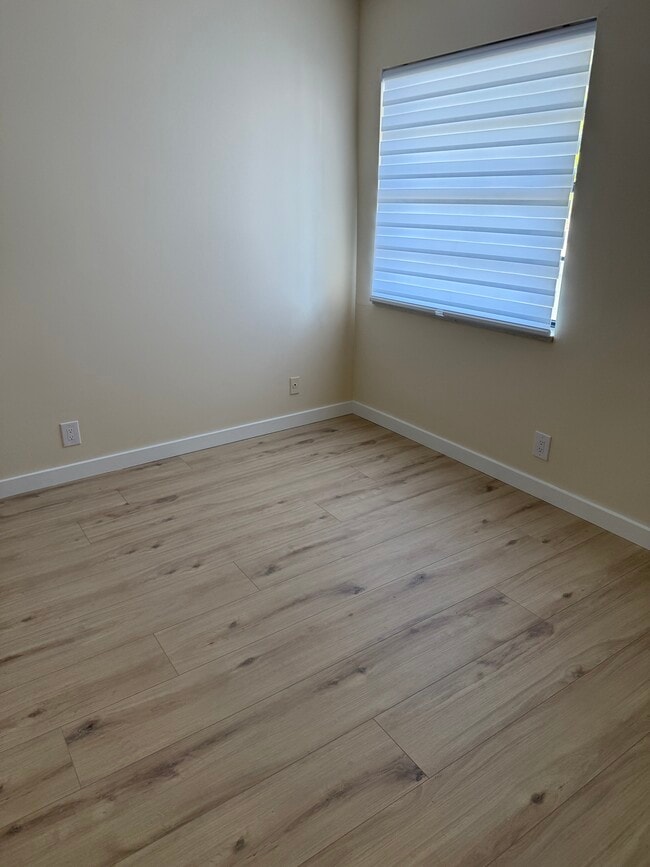 Bedroom - 126 S Cypress Rd