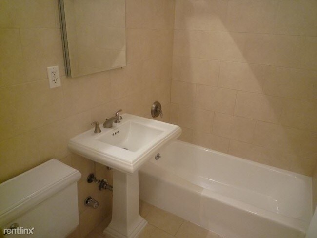 Foto del edificio - 135 W 96th St