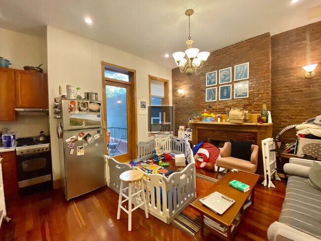 Foto del edificio - 863 CARROLL STREET 1B