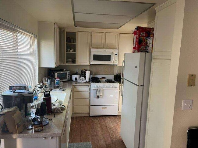 Building Photo - 85 Los Verdes Dr