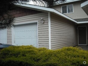 Building Photo - 2610 SW 23rd St