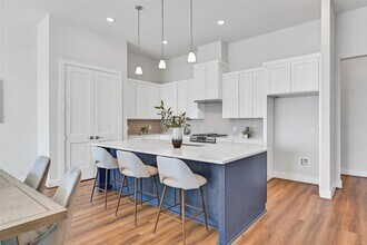 Building Photo - 4413 Anthony Ct Ln