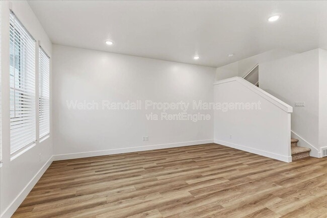 Building Photo - 1045 N 200 W