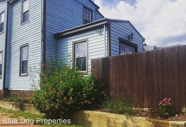 Building Photo - 3 br, 2.5 bath House - 401 N 32nd Street