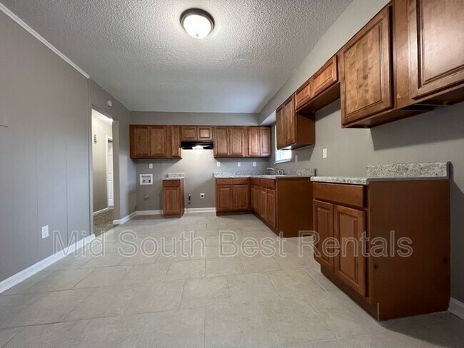 Building Photo - 5228 Breckenwood Dr