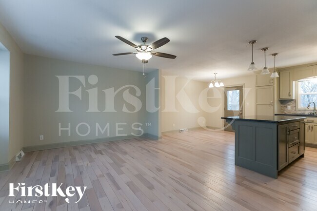 Foto del edificio - 16512 Greenwald Dr