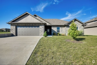 Building Photo - 3407 Goldenwood Dr