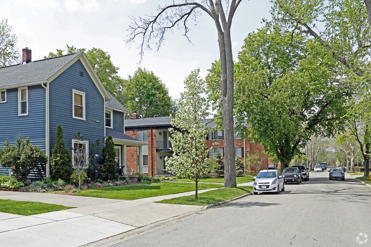 763 Ann St, Birmingham, MI 48009 Apartments in Birmingham, MI