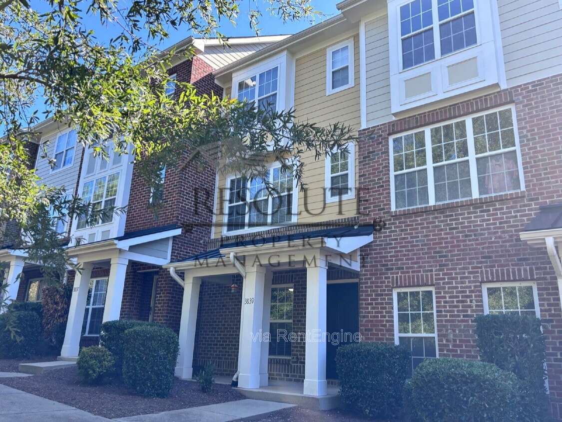 Foto principal - 3839 Cary Glen Blvd