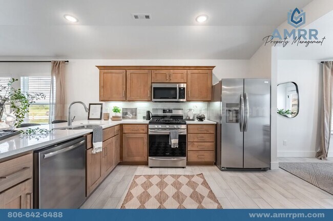Building Photo - Beautiful 4-Bedroom Home in Siloam Springs