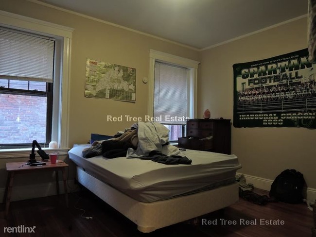 Foto del edificio - 38 Englewood Ave