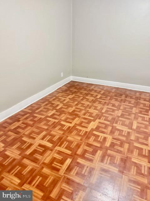 Foto del edificio - 27 W Main St