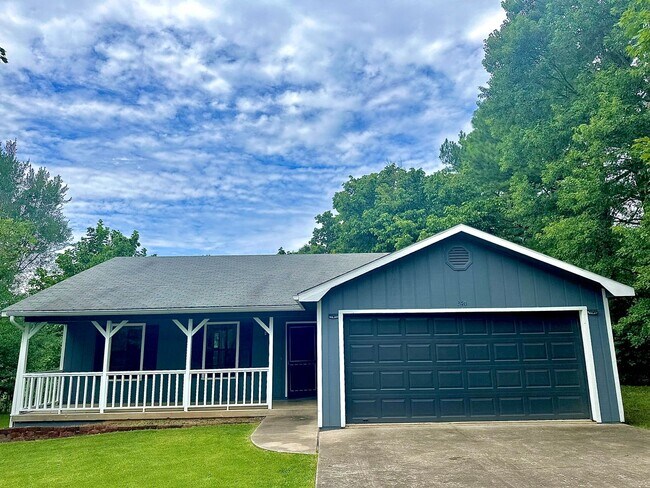 Building Photo - Zoned for Vandergriff, McNair, Woodland, F...