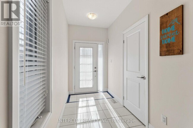 Photo du bâtiment - 6679 Cropp St