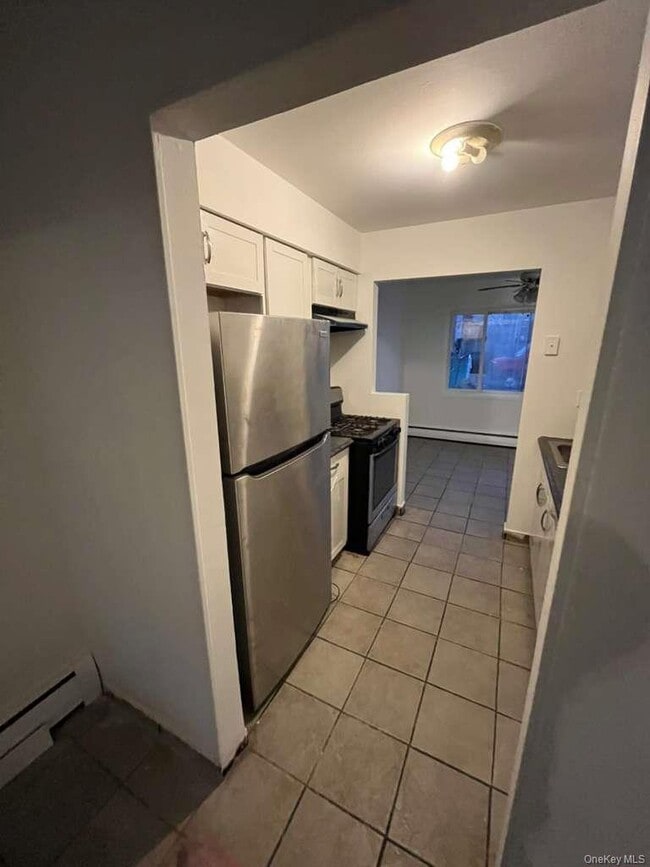 Foto del edificio - 24 McLaughlin Ave