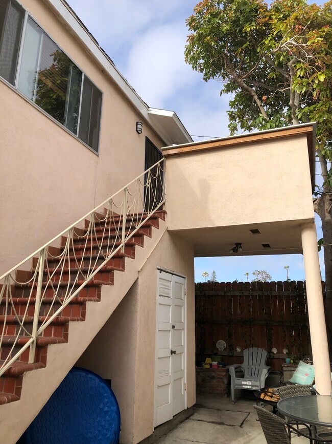 CUTE ONE BEDROOM SIX BLOCKS TO BEACH - 707 6th St