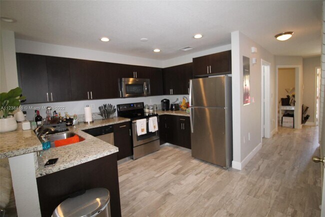 Foto del edificio - 3045 SW 129th Way  152 Miramar Fl 33027
