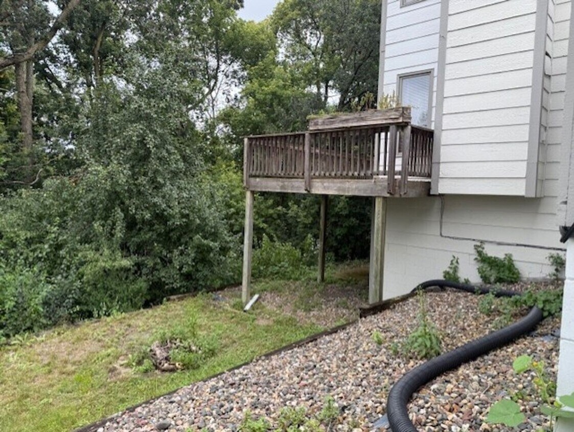 Foto del edificio - Great Eagan location-*3Bed*2.5Bath Freshly...