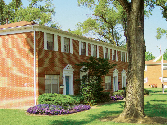 Building Photo - Hamilton Arms Apartments