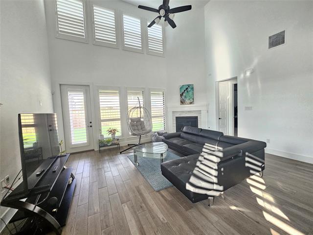 Foto del edificio - 3704 Wild Tulip Dr