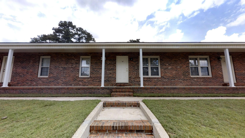 Primary Photo - 369 Crabapple Cir