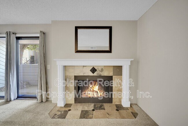 Building Photo - 13992 East Stanford Circle
